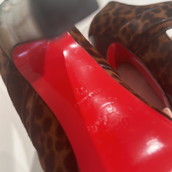 Christian Louboutin dordogne pony leopard shoes - Picture 4 of 6